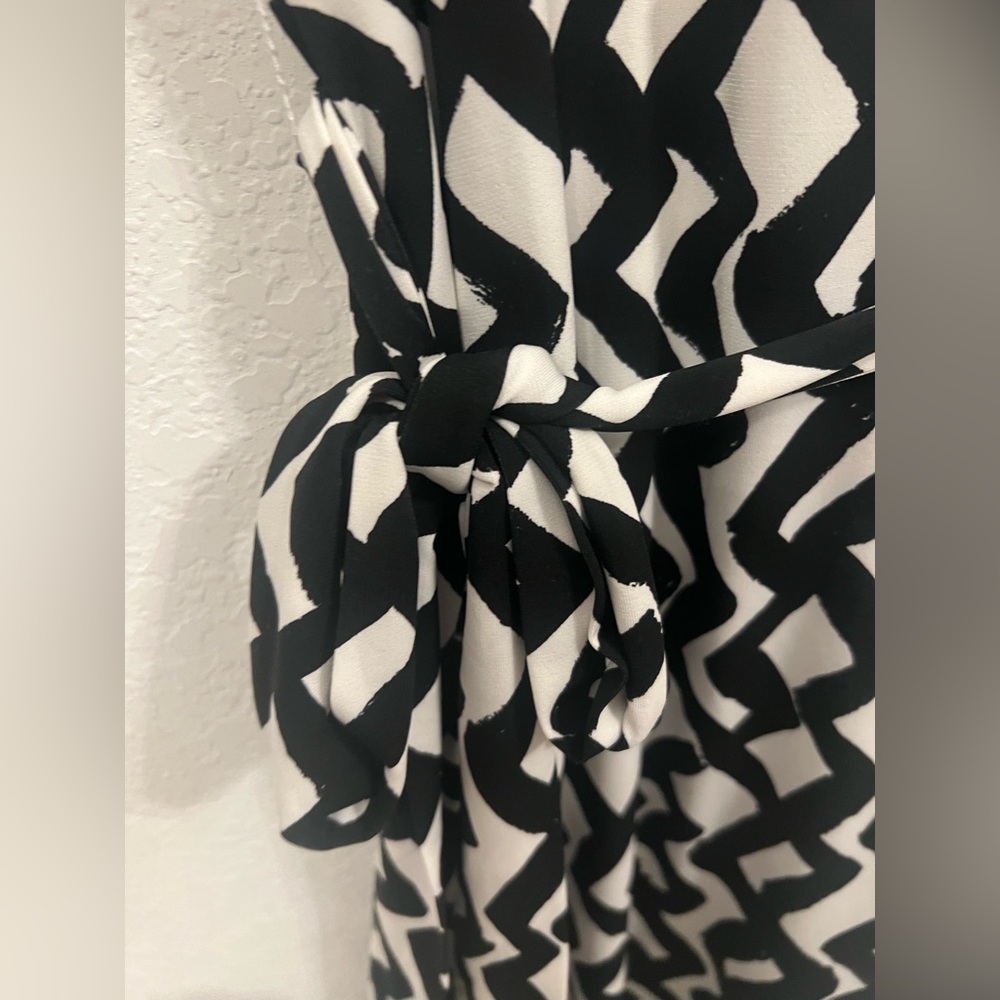 πLeota Wrap Dress - Picture 5 of 16